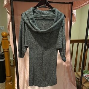Gray Cowl Neck Sweater by BCX